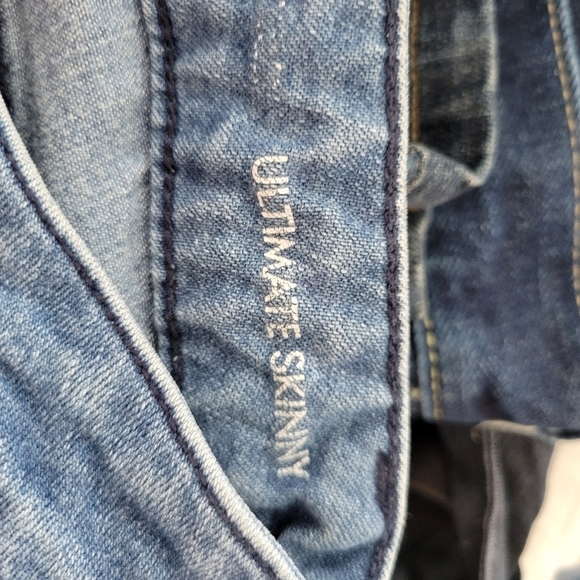 Calvin Klein Jeans Ultimate Skinny Jeans Light Wash 4 - Picture 9 of 10